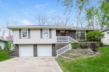 2420 NW 4TH ST BLUE SPRINGS, MO 64014